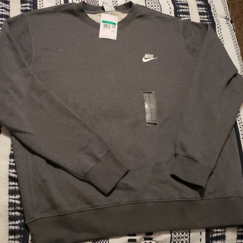 Nike Men's Gray Sweater